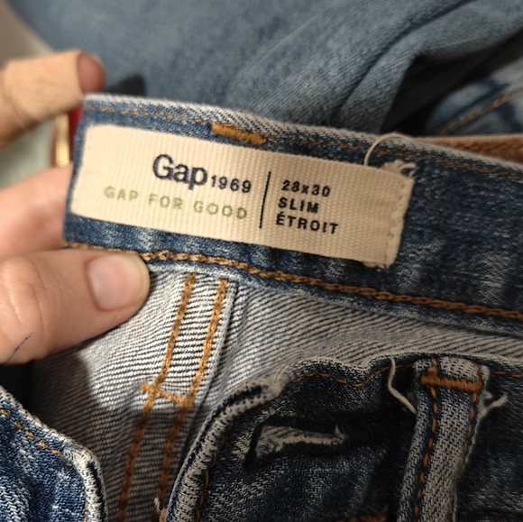 โSOLDโ Men's two Gap Slim fit jeans almost new - Picture 4 of 5